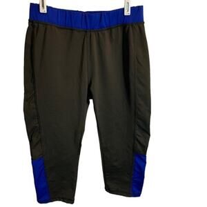 Coco Limon Cropped Black and Blue Workout Leggings. Size Extra Large XL